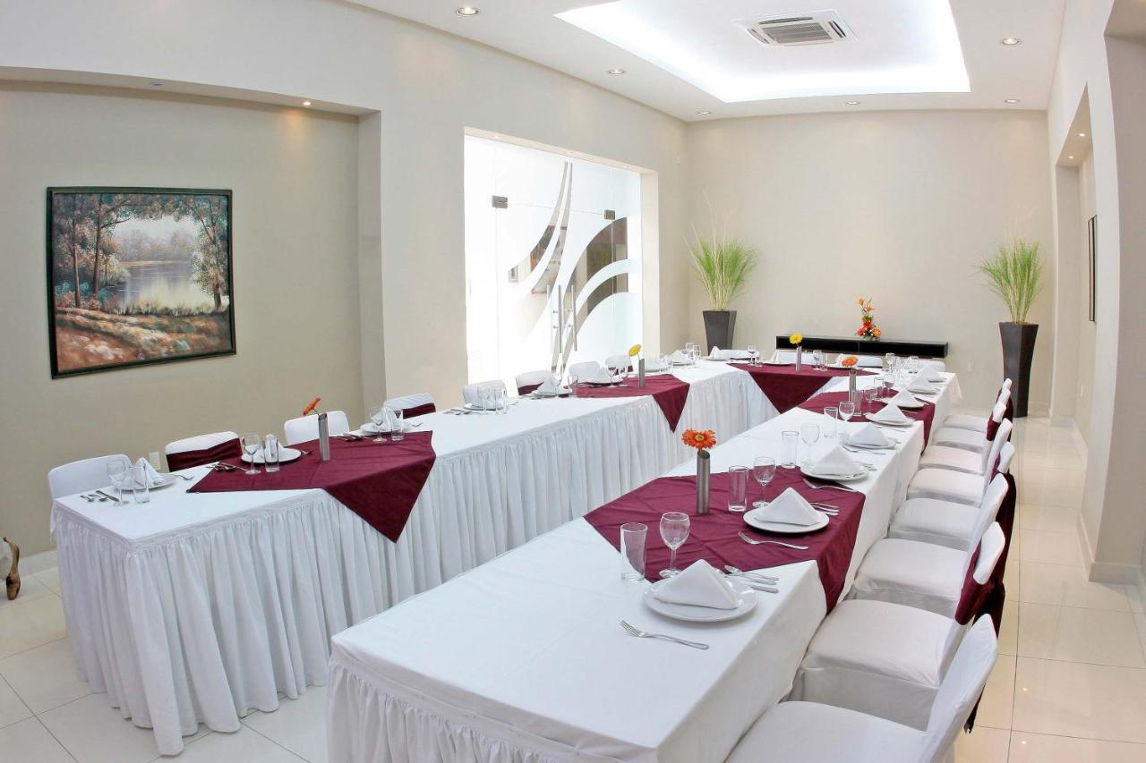 טפיק Hotel Fray Junipero Serra מראה חיצוני תמונה
