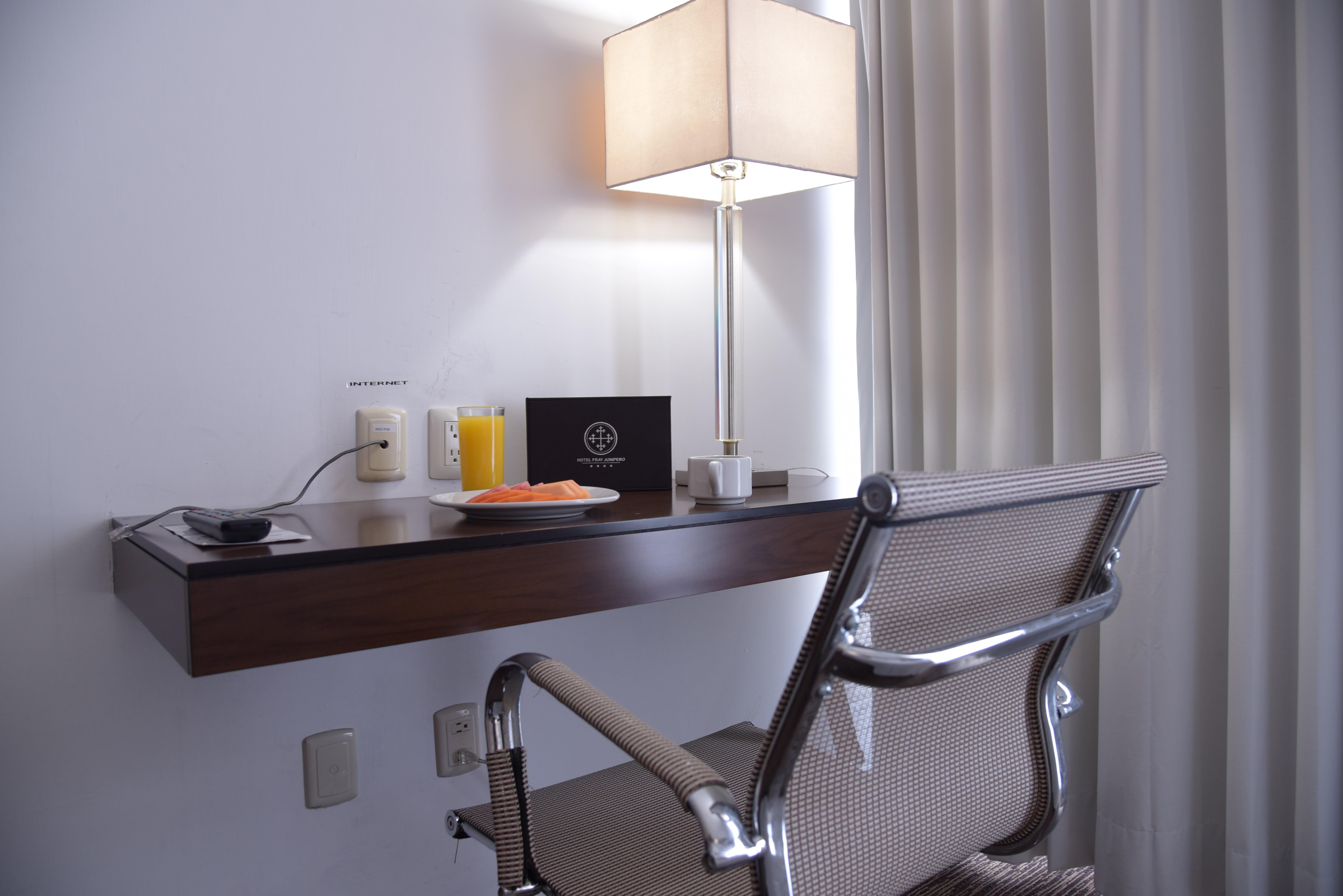 טפיק Hotel Fray Junipero Serra מראה חיצוני תמונה