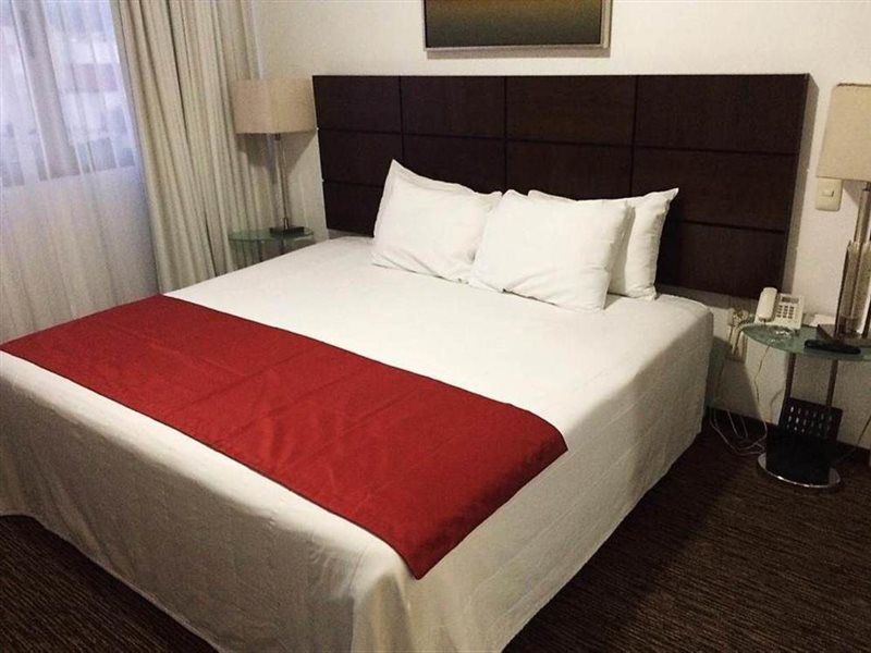 טפיק Hotel Fray Junipero Serra מראה חיצוני תמונה